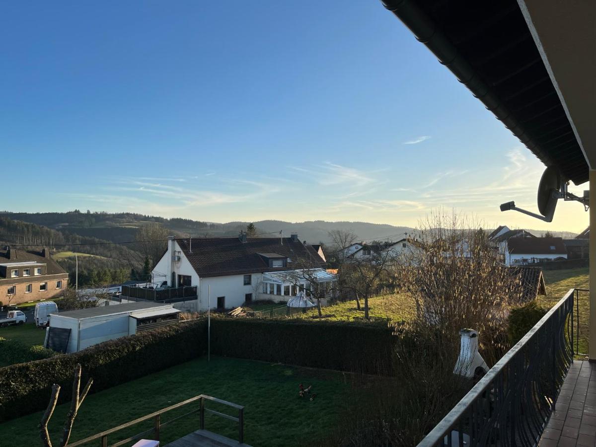 Wohnung Mit Panoramablick Gerolstein Exteriör bild